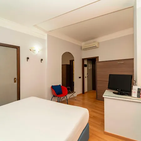 Hotel Royal Torino Centro Congressi Exterior photo