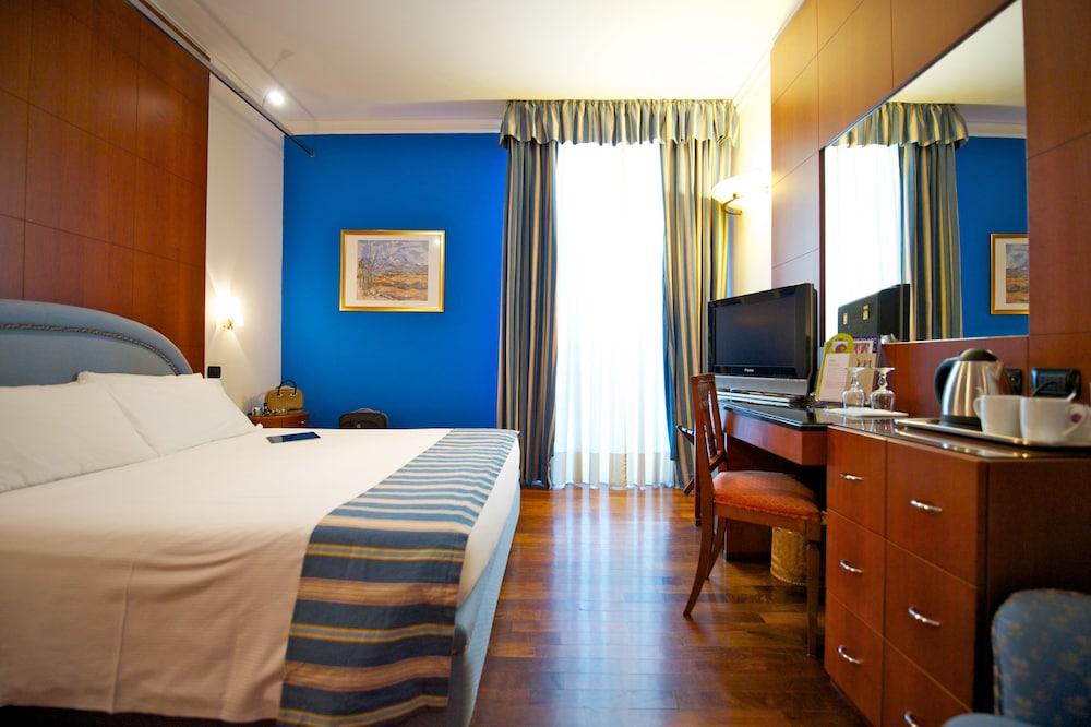 Royal Centro Congressi 4*