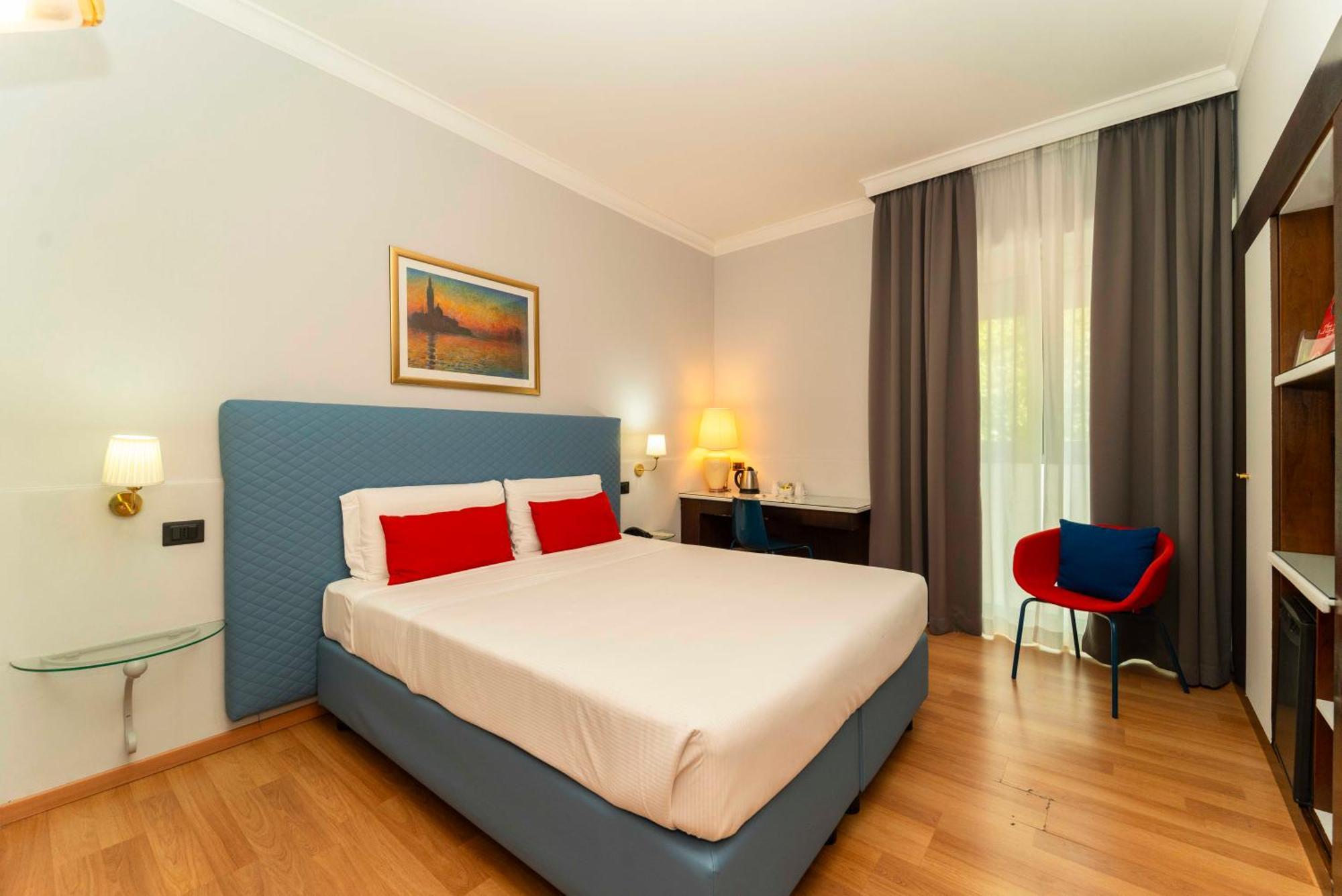Hotel Royal Centro Congressi 4*