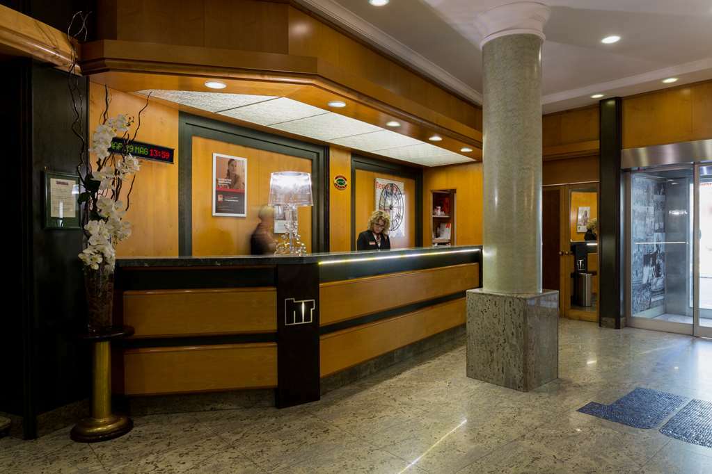Royal Centro Congressi 4* Turin